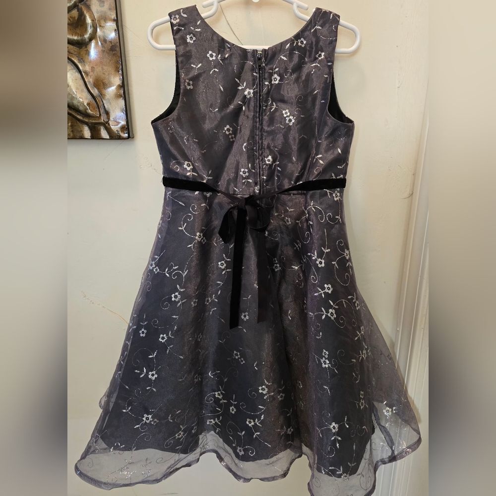 🧡 Zoey Floral Kids Dress - Black Velvet and Silver Kids 6 - Picture 4 of 6